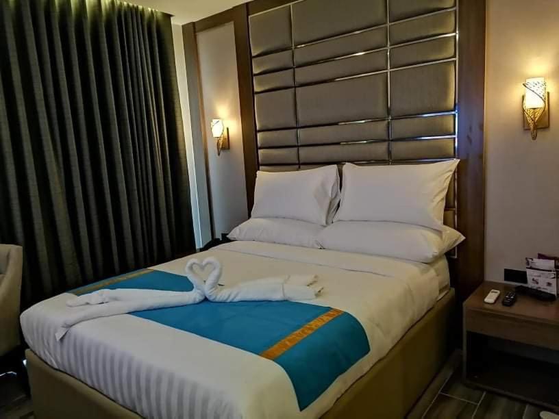 El Vistra Hotel Angeles Εξωτερικό φωτογραφία