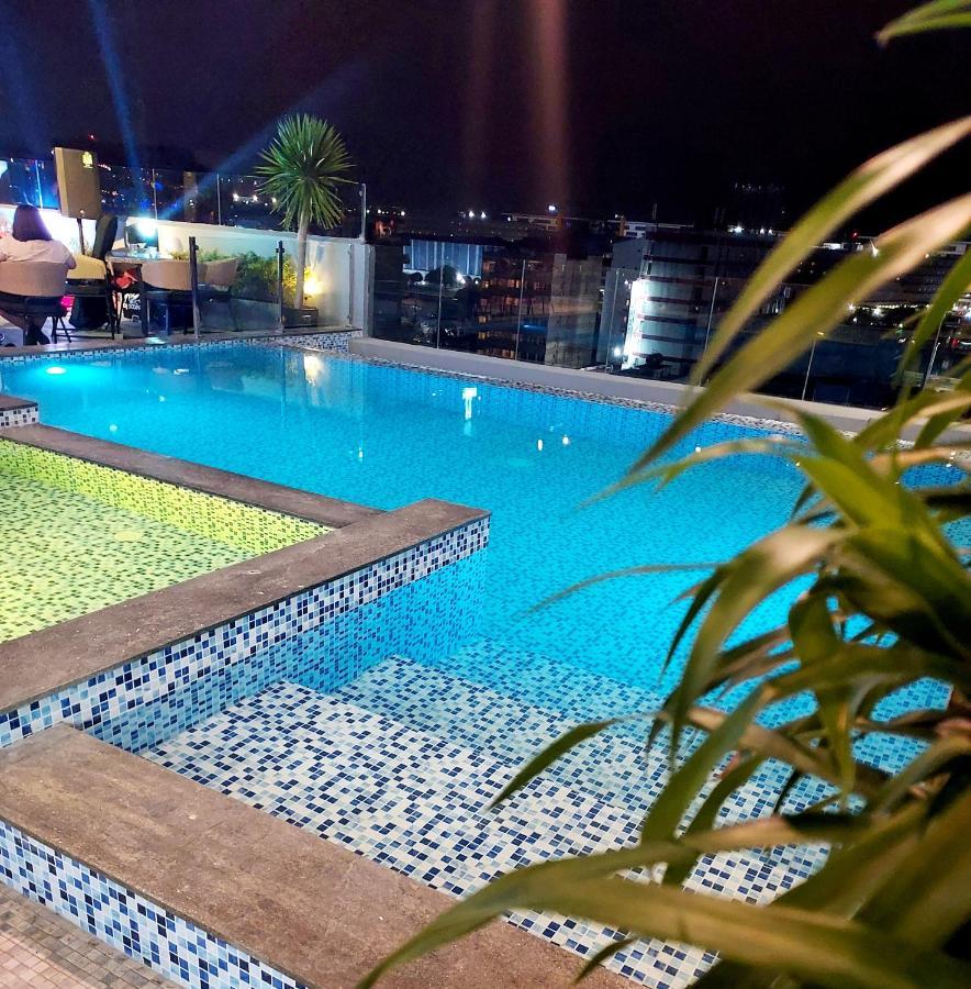 El Vistra Hotel Angeles Εξωτερικό φωτογραφία